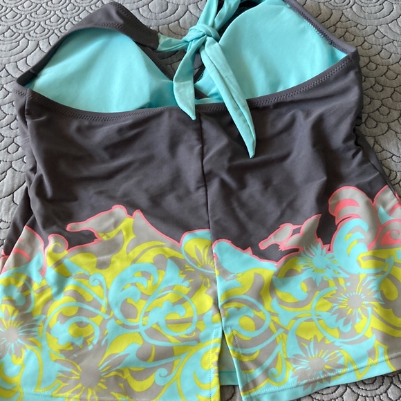 Athleta tankini and bottoms - Picture 4 of 9